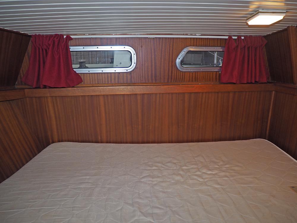Aft cabin, Accommodation